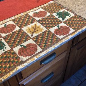 Autumn table runner